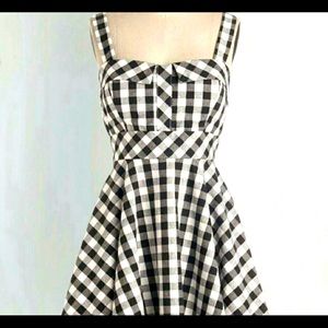 Gingham black ixia dress